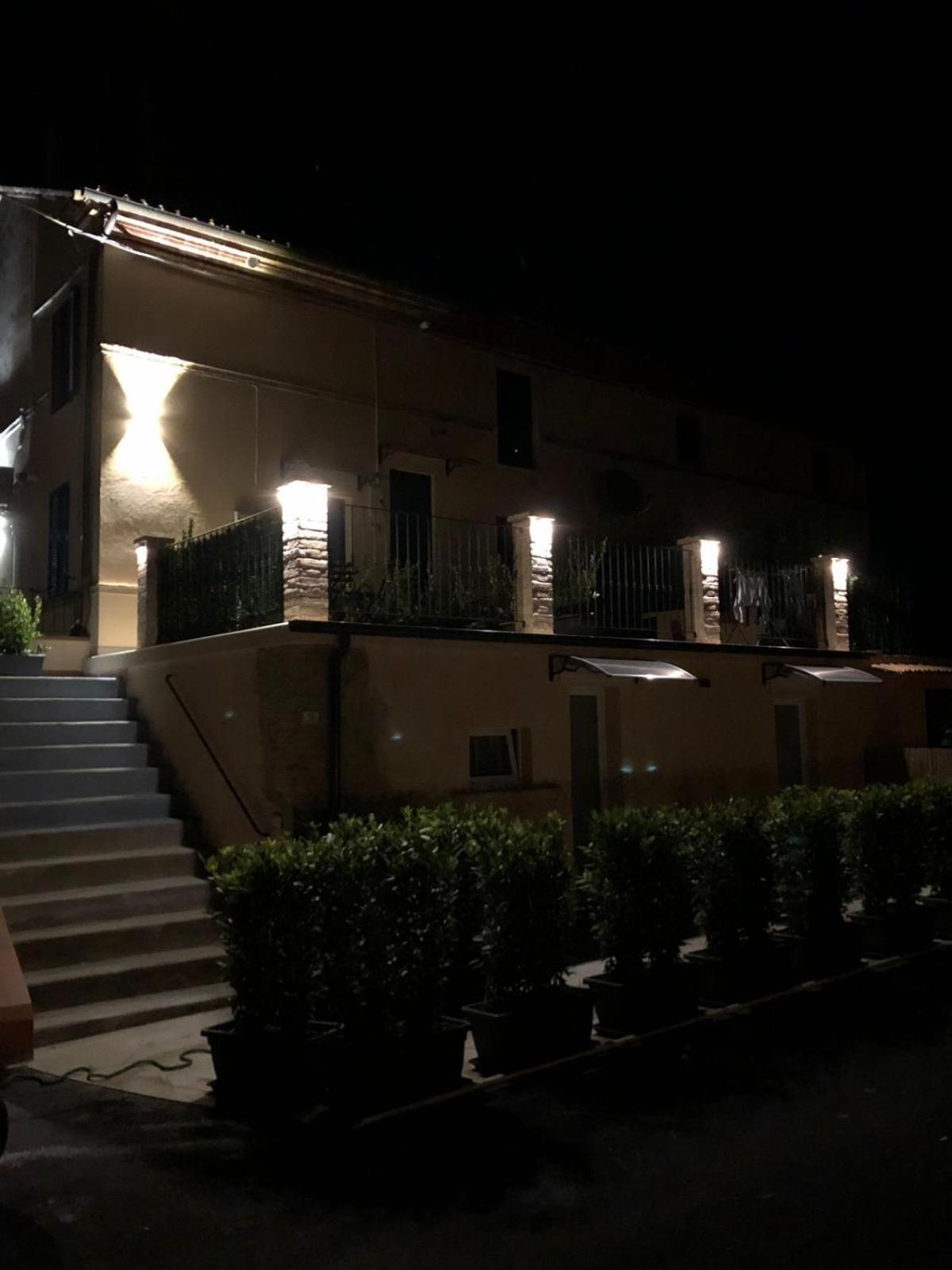 Queen Appartamenti E Camere Campofilone Екстер'єр фото